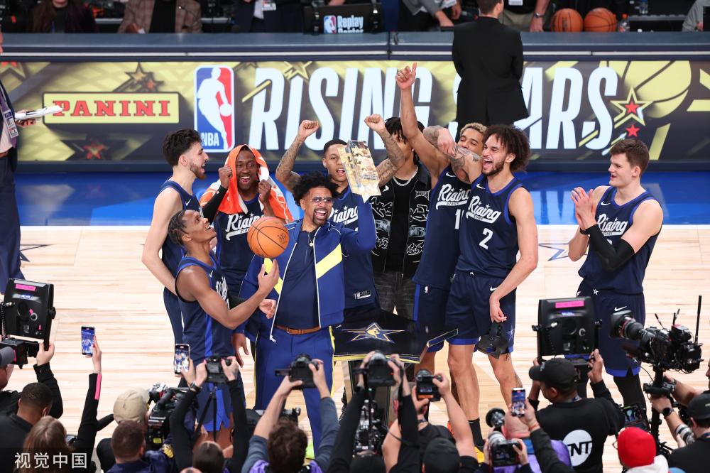 他並沒有顯 他並沒有顯